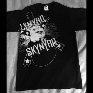 Lynyrd Skynyrd Tshirt Men's Sz Small Screaming Eagle + Guitar Art Vintage NEW